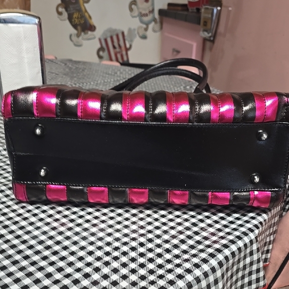 Betsey Johnson Pink and Black Tote - Picture 5 of 6